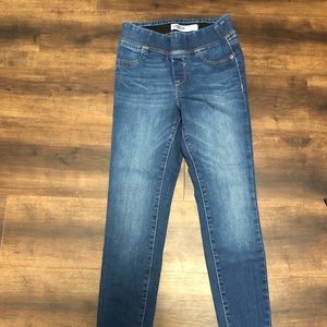 Old navy rockstar jeggings built-in sculpt